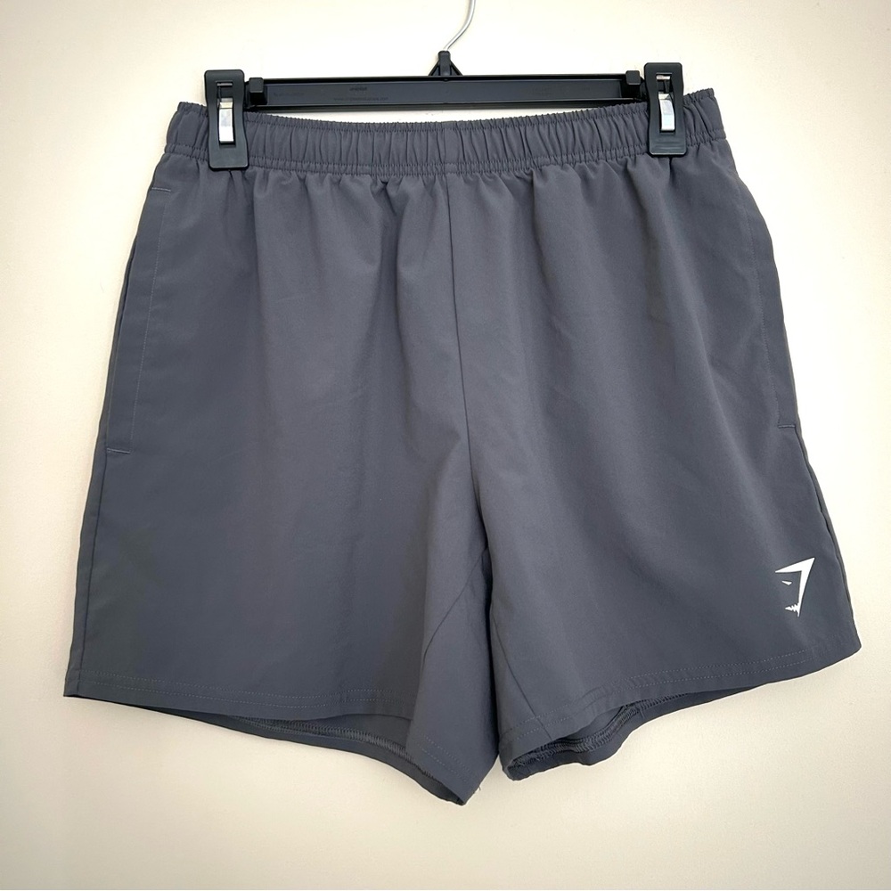 🔹Gymshark Men's Gray Athletic Shorts - Picture 1 of 7